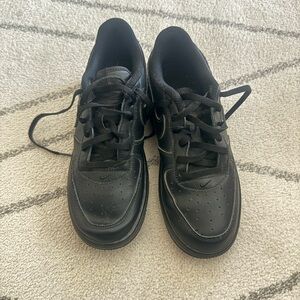 NIKE AIR FORCE 1s SZ 3Y